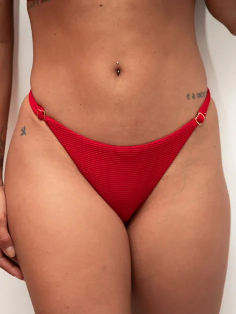 Bottom Bela Regulável Vermelho - Estação 1